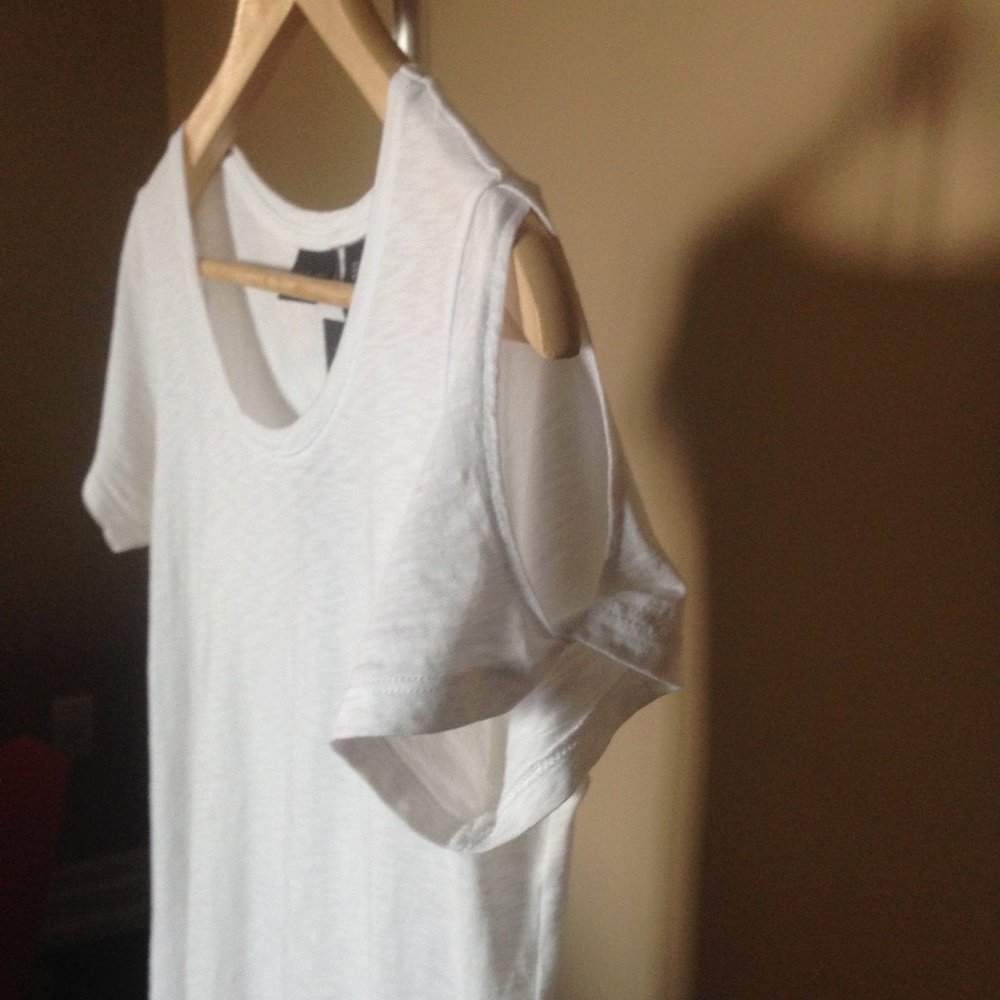 White T-Shirt - Picture 2 of 5
